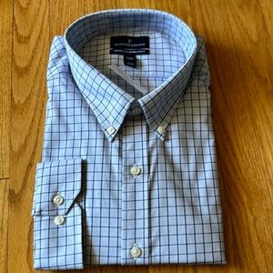 Buttoned Down tailored dress shirt size 19 1/2–37.